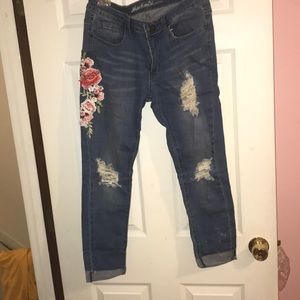 Floral design ripped jeans